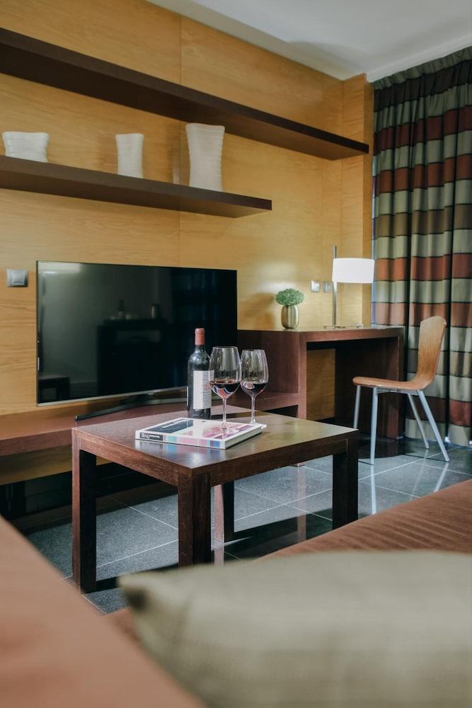 Apartamento Hesperia Fira